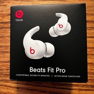 Beats Fit Pro Earbuds & charging case